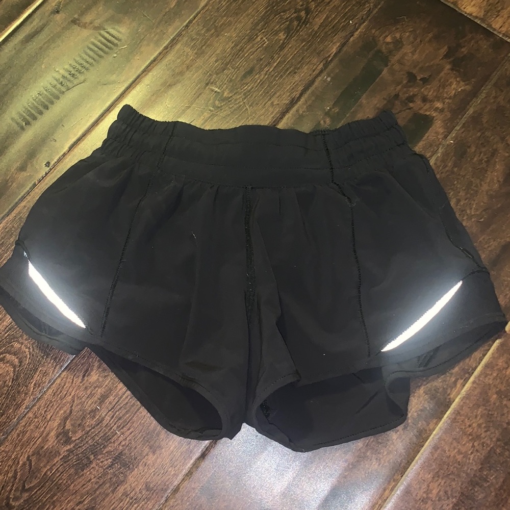 Lululemon hotty hot shorts size 0